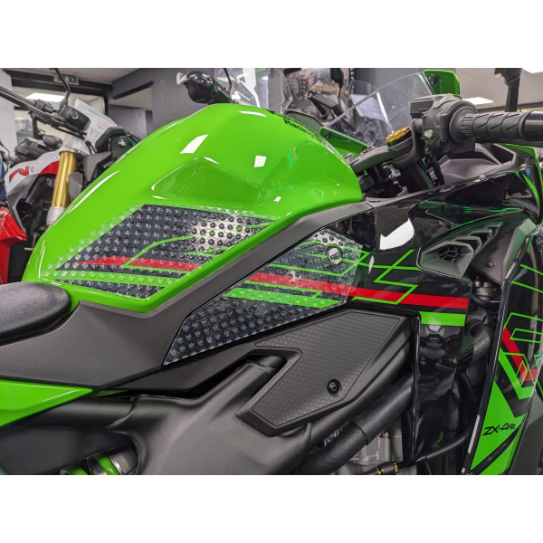 Eazi-Grip Eazi-Grip Kawasaki Ninja ZX-4RR 2023-2024 Black Tank Grips - EVO